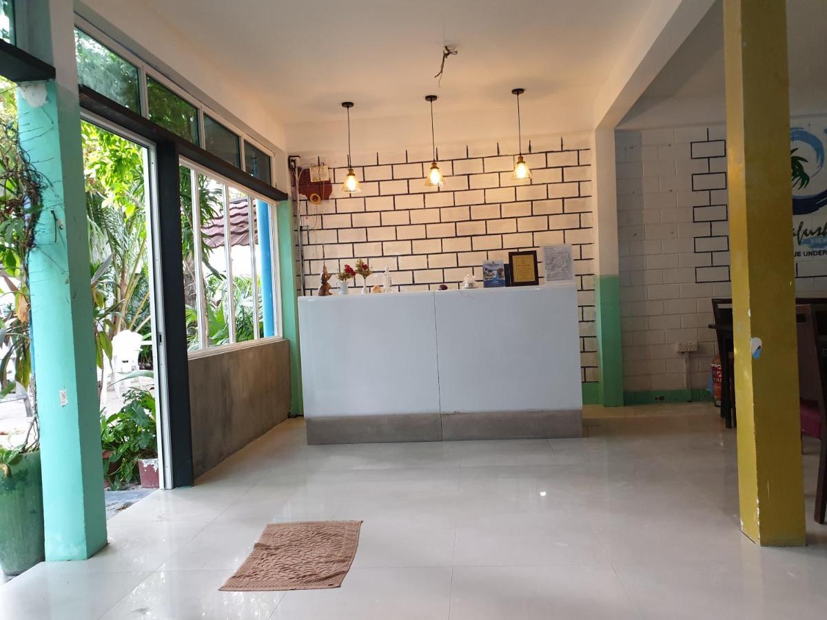 Maafushi View Hotel Bagian luar foto