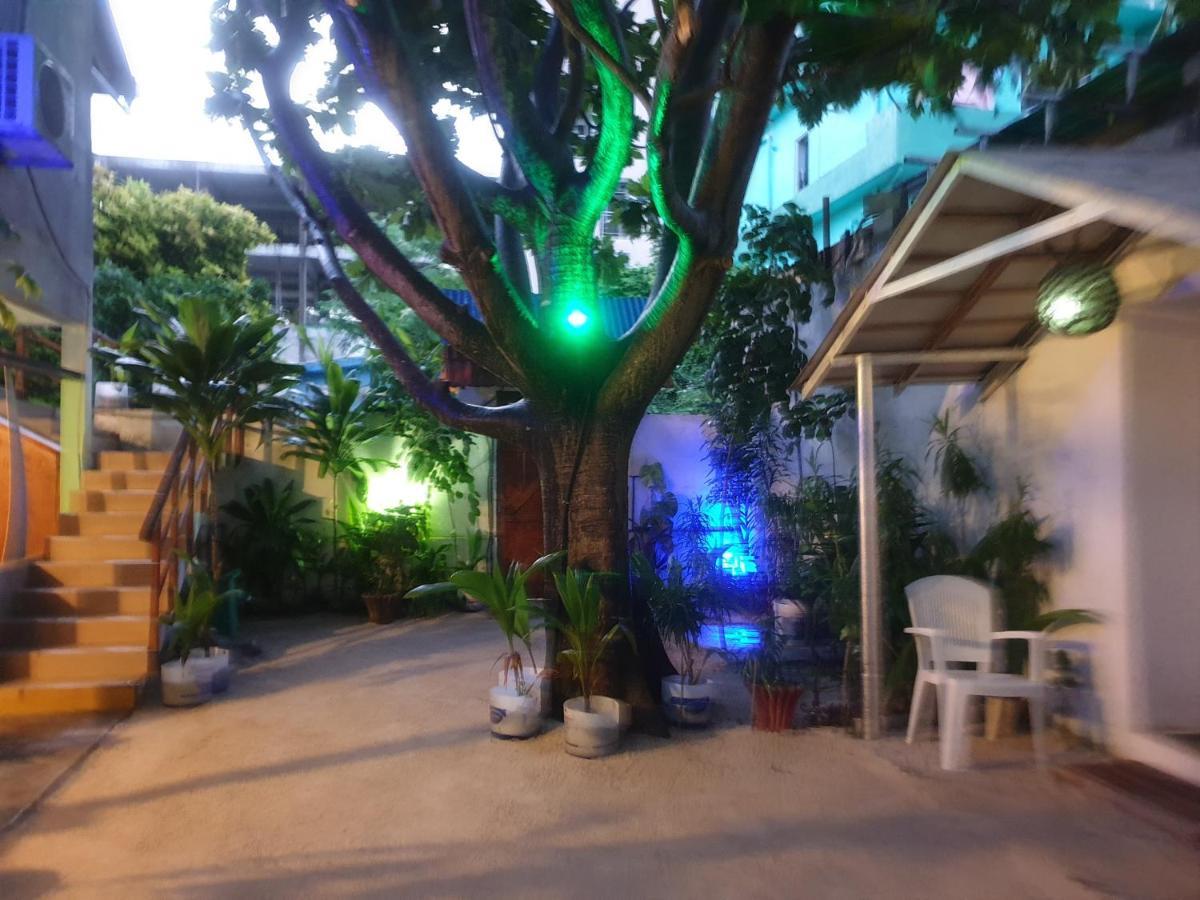 Maafushi View Hotel Bagian luar foto