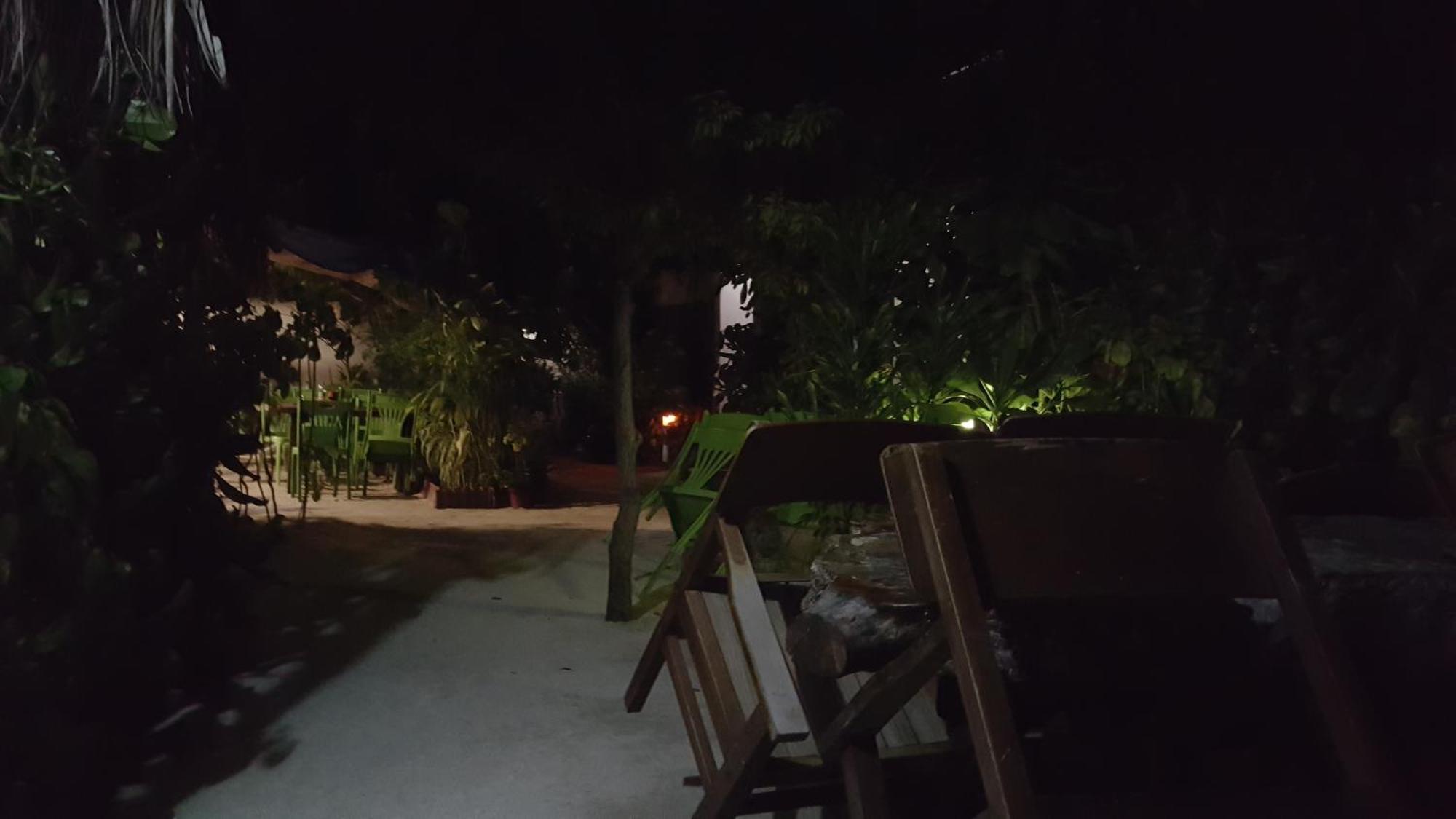Maafushi View Hotel Bagian luar foto