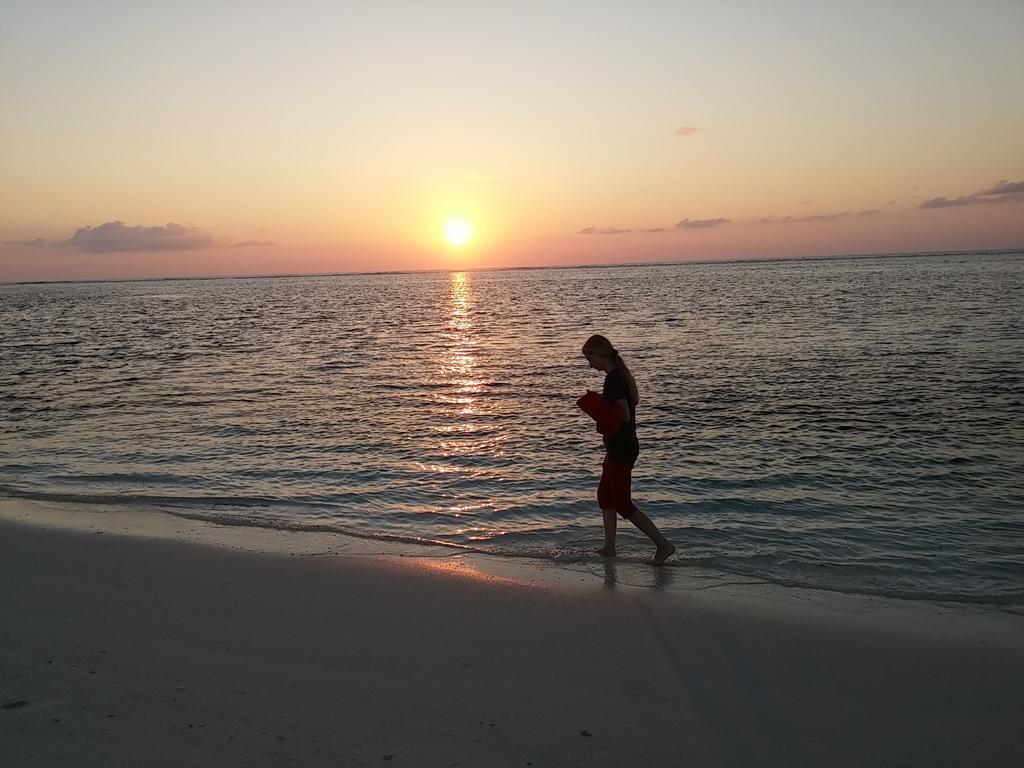 Maafushi View Hotel Bagian luar foto