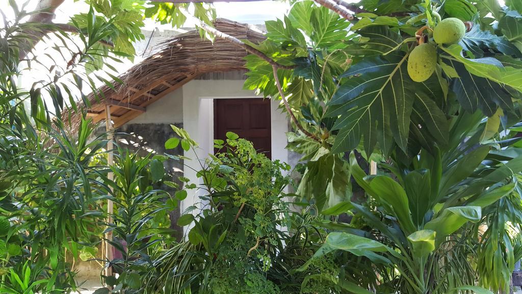Maafushi View Hotel Bagian luar foto