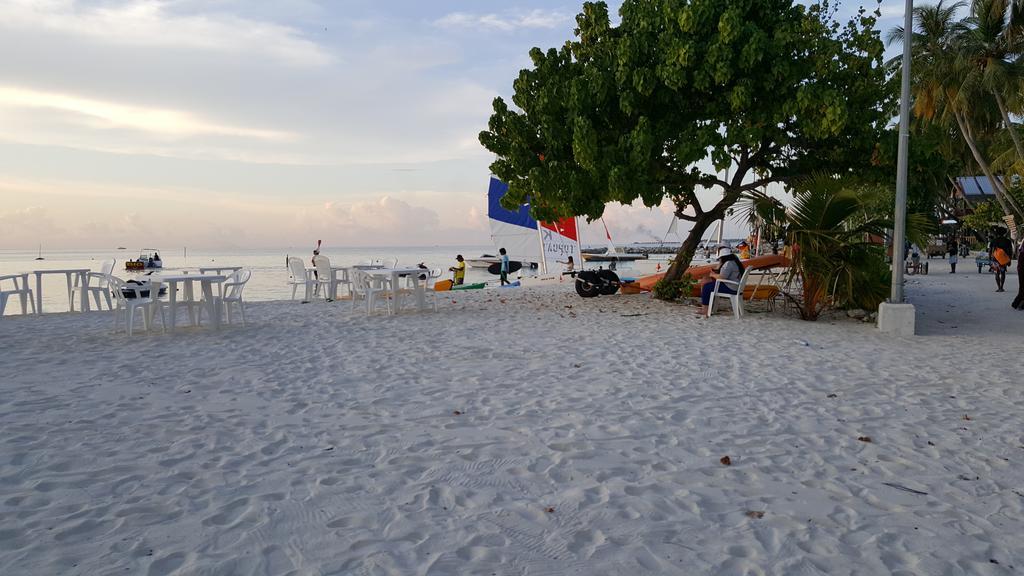 Maafushi View Hotel Bagian luar foto